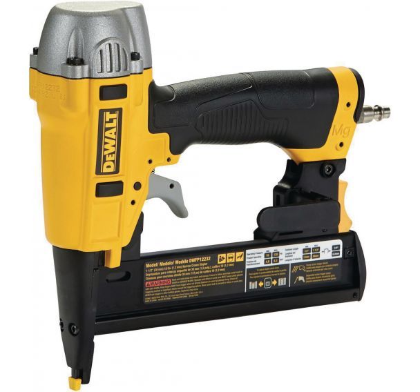 Agrafeuse pneumatique de construction - DEWALT