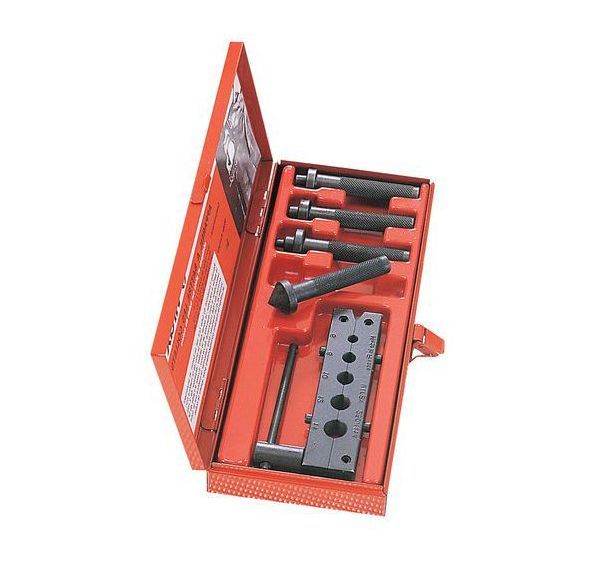 Appareil à battre les collets