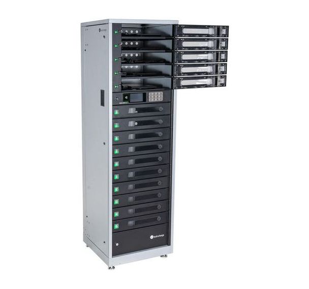 Armoire de rechargement FUYL Tower Pro 15 FR avec casiers  - LocknCharge
