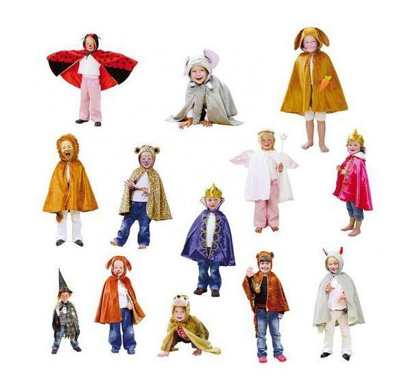 Assortiment de 13 déguisements 3-6 ans