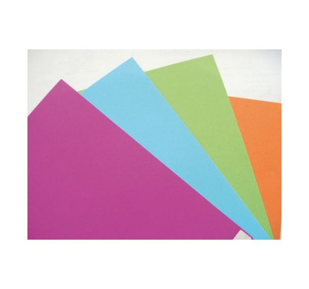 Boite de 25 couverture lisse A4 en couleurs tendances assorties