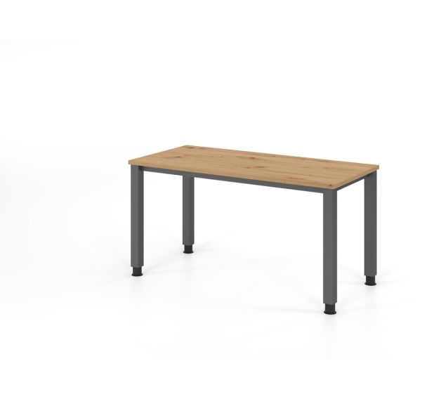 Bureau droit à 4 pieds carrés - 140x67 cm - Hammerbacher