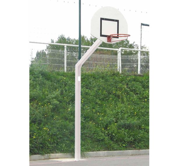 But de basket d'entrainement d'hauteur 2,60m scellement sur platine