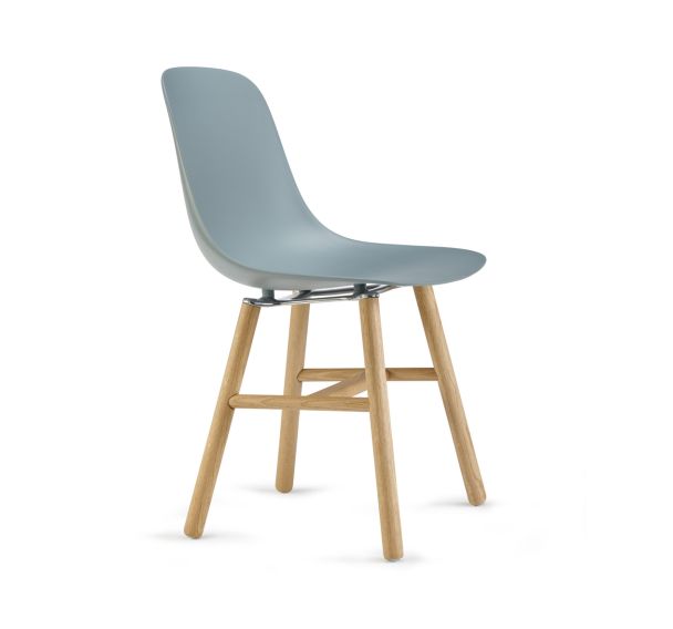 Chaise Pure Loop pied chêne coque polypropylène Infiniti