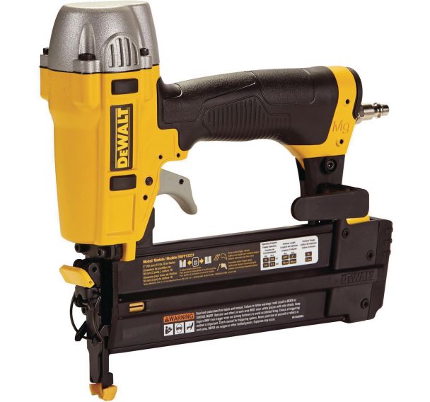 Cloueur pointes brads pneumatique 18Ga - DEWALT