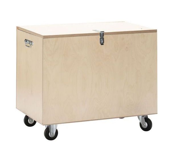 Coffre de rangement en bois sur roulettes