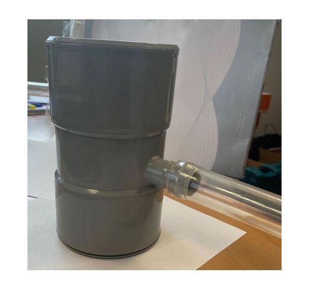 Collecteur d'eau pour gouttière et récupérateur d'eau de pluie