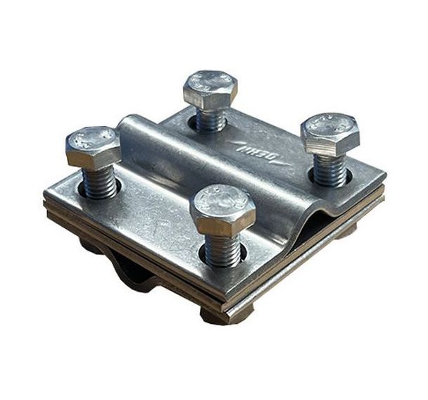 Connecteur en croix pour ruban de mise à la terre