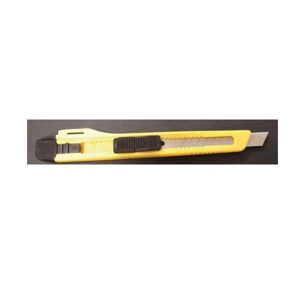 Cutter corps plastique lame 9.5 mm