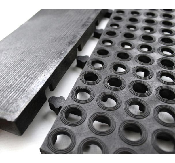 Dalle recyclée pour zone humide bord femelle - COBA Europe