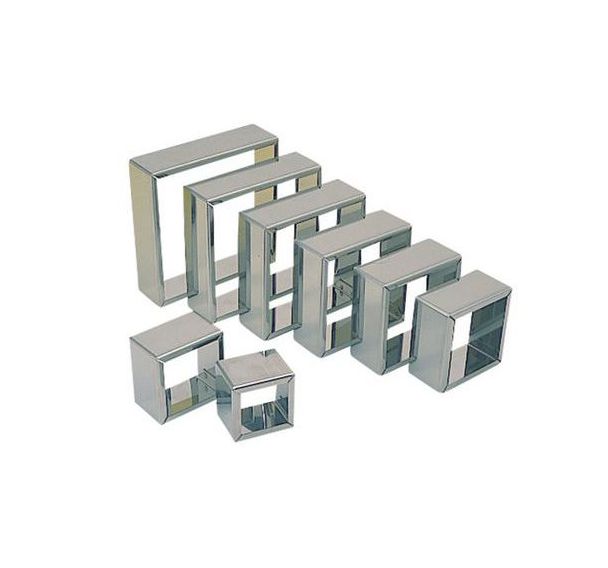 Découpoirs carrés unis inox 8 pièces