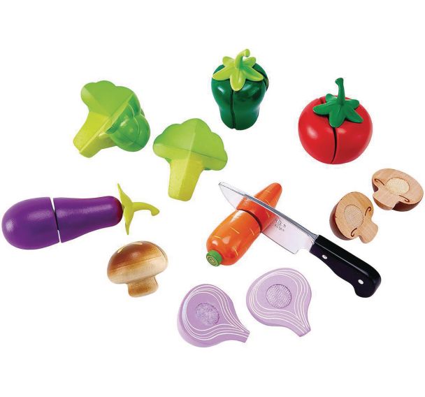Ensemble légumes du jardin et couteau