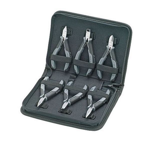 Jeu de pinces électroniques sur les composants électroniques _ 00 20 17