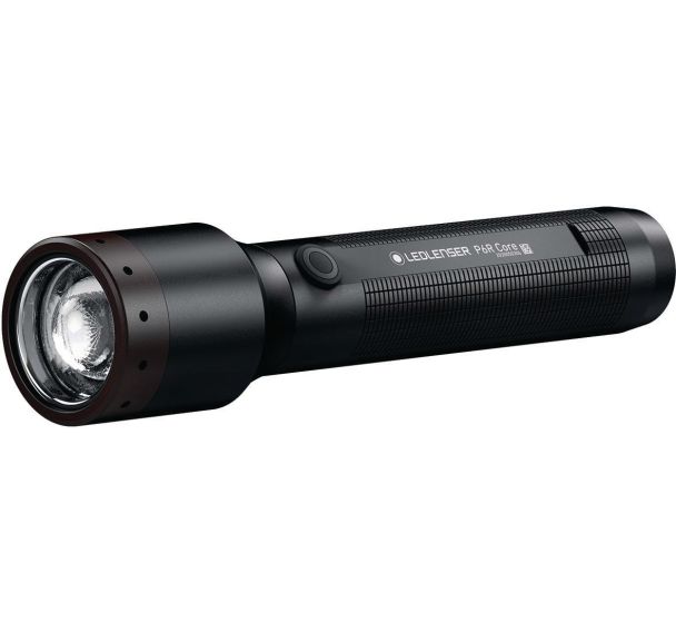 Lampe torche rechargeable p6r core 900 lm