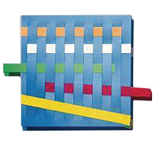 Lot de 4 planches à tisser carrés + 16 bandes en plastique souple