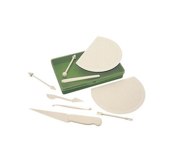 Outils de modelage de pâte d'amande ''Spécial école''