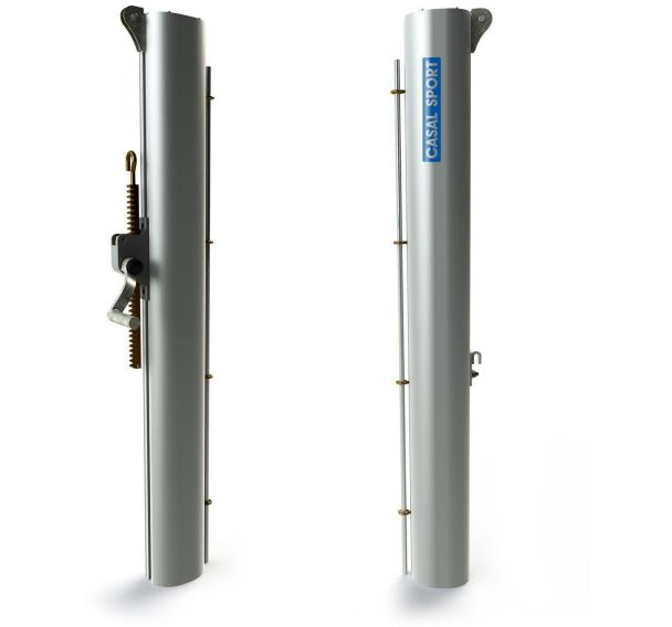Poteaux alu ovoide tennis avec foureaux ronds de diamètre 90 mm mm