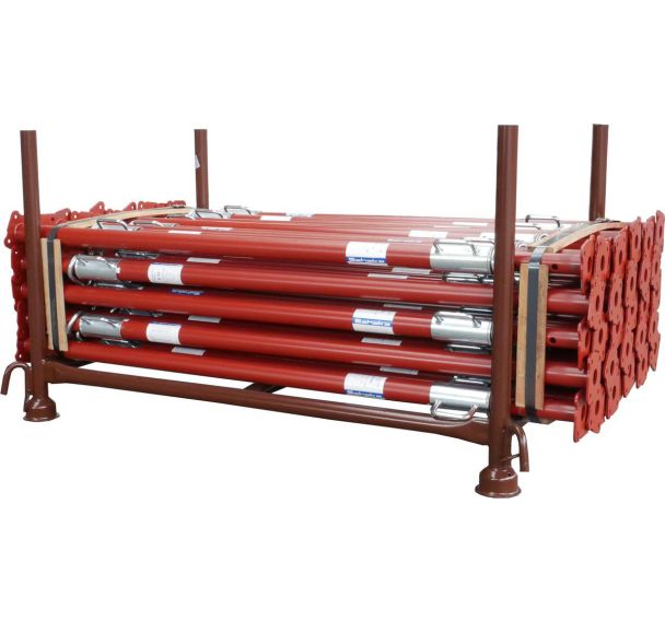 Palette d'empilage avec étais de coffrage