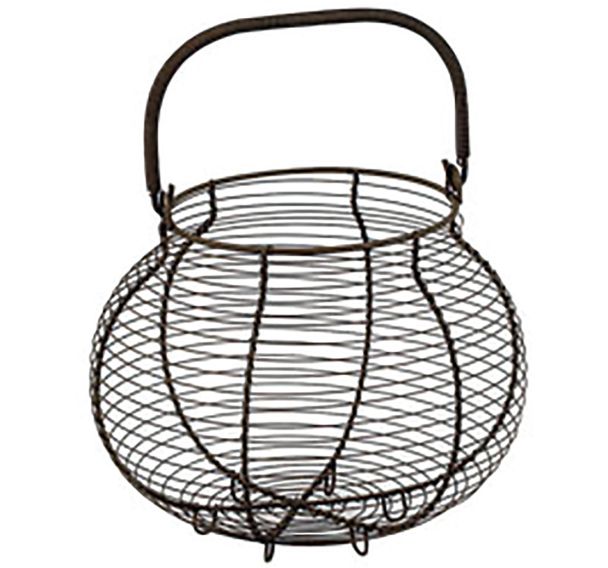 Panier à motifs en métal