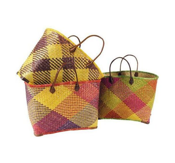 Panier en palmier avec 2 anses et coins en simili cuir