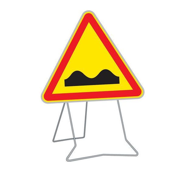 Panneau AK2 Dos d'âne 700mm classe 1 sur pied