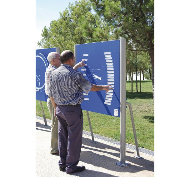Panneau petit escalier épaule et doigts