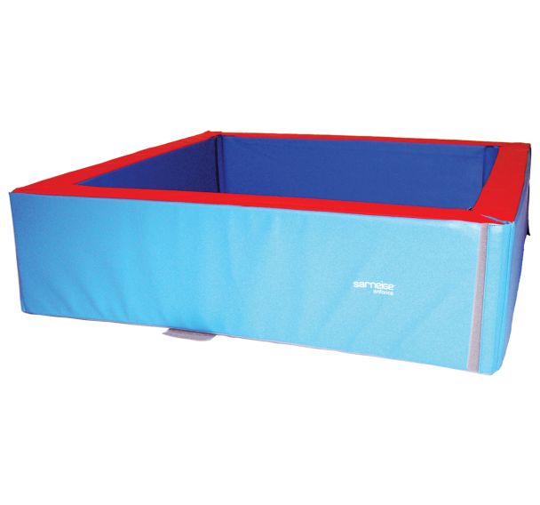 Piscine à balles rouge / bleu