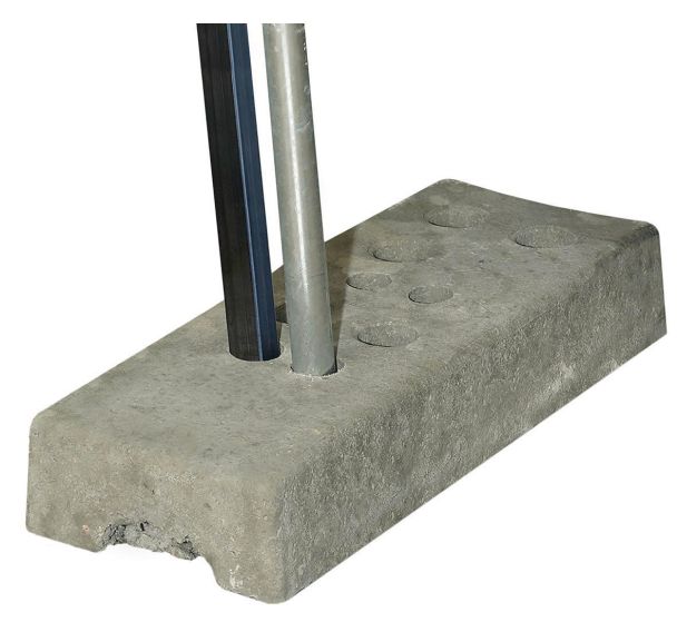 Plot béton pour pied Ø 35 mm et 30 x 30 mm
