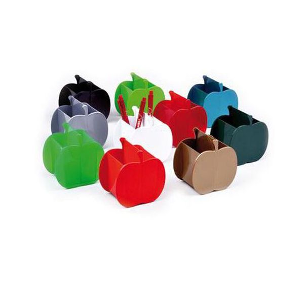 Pot à crayons fantaisie forme pomme couleurs assorties.