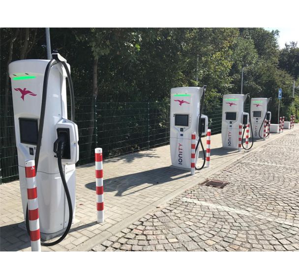 Poteau stationnaire bétonner avec 2 anneaux - Schake