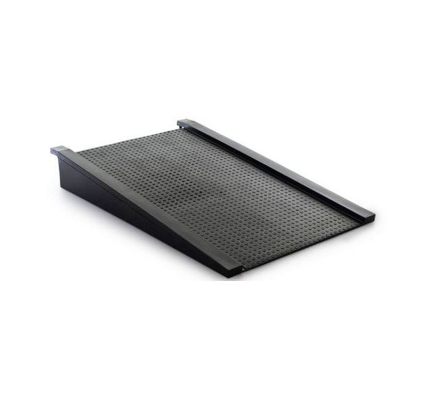 Rampe d'acces noire pour plateforme de rétention