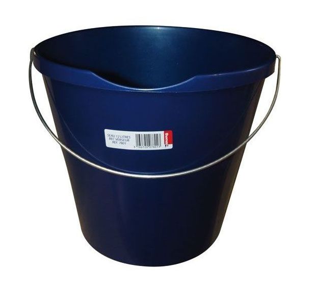 Seau à bec verseur et anse métal