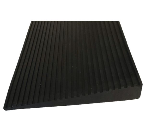 Seuil caoutchouc Identités