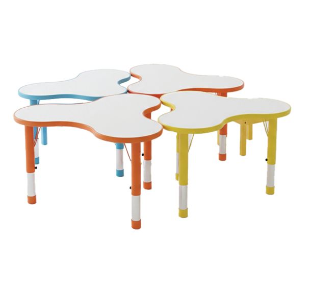 Table Clémence plateau trèfle - Manutan Expert