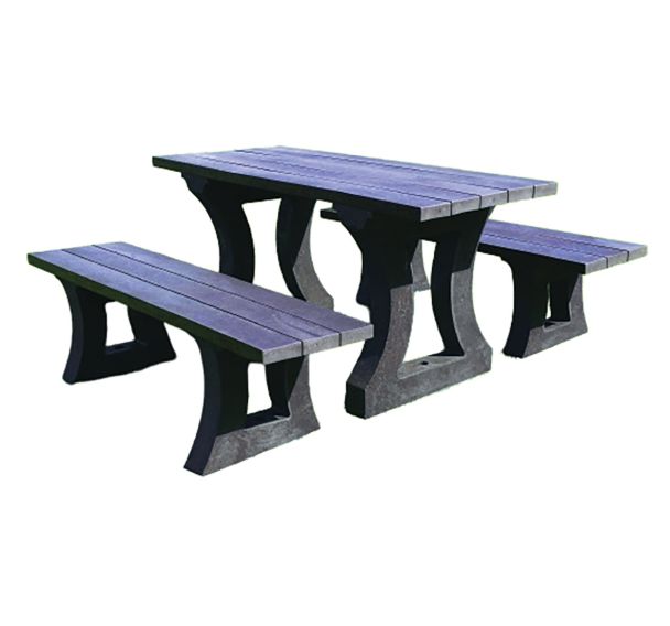 Table bancs plastique recyclé accès facile