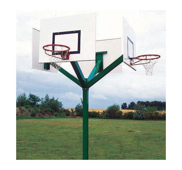 Tour de basket 4 têtes galvanisé à chaud à hauteur de 2,60m à sceller