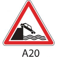 Panneau de signalisation de danger - A20 - Débouché sur un quai ou une berge