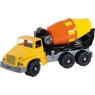 Camion avec toupie à béton