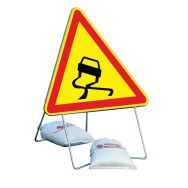 Panneau temporaire de chantier AK4 - Chaussée glissante - Taliaplast
