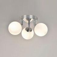 Plafonnier 3 lumières ronde en métal. Abat-jour globe en verre opale chrome