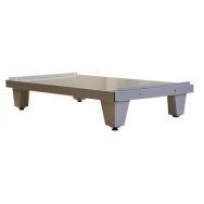 Socle pieds gris pour vestiaire industrie salissante 2 colonnes L = 80 cm