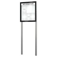 Vitrine Edge bandeau titre 80 x 74 cm - épaisseur 54 mm sur poteaux