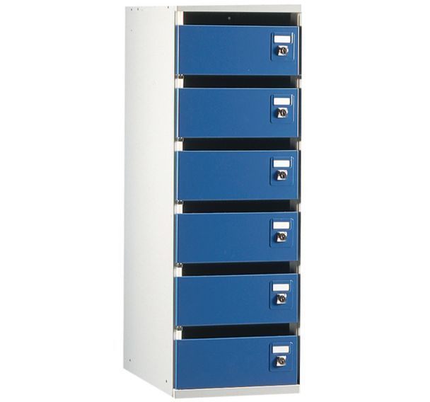 Armoire à courrier avec casiers