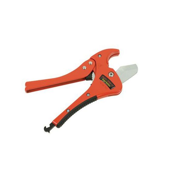 Coupe-tube pvc