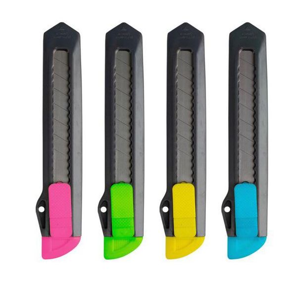 Cutter Plastic Neon - Kores