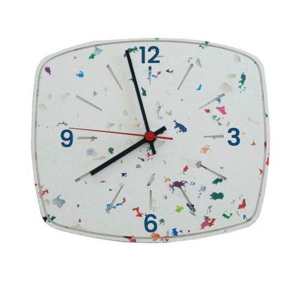 La Petite Horloge fond blanc moucheté - Lalala