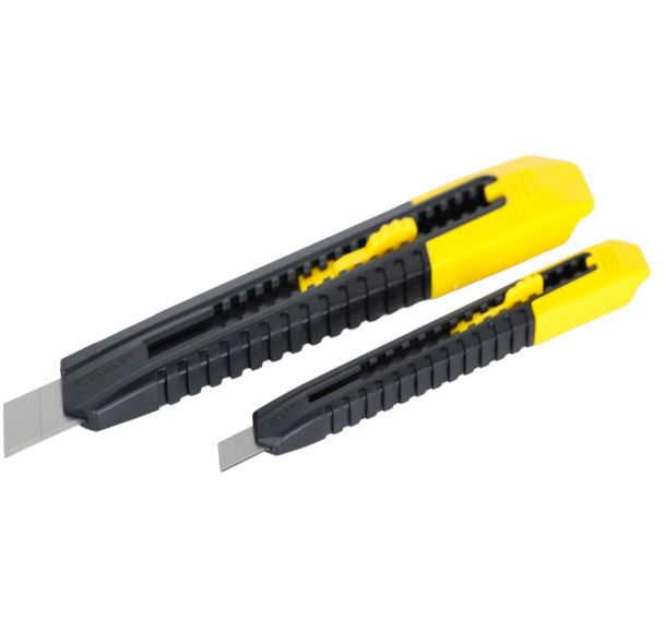 Lot De 2 Cutters 9 Et 18 Mm Sm