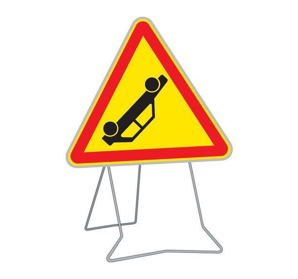 Panneau AK31 Accident 700mm classe 2 sur pied