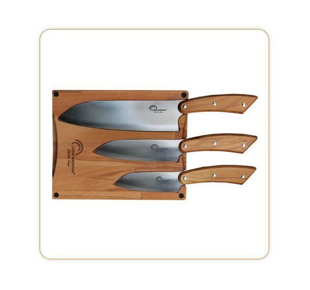 Planche avec trois couteaux Santoku
