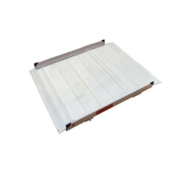 Rampe aluminium PMR avec bavettes et chasse-roues - Viso
